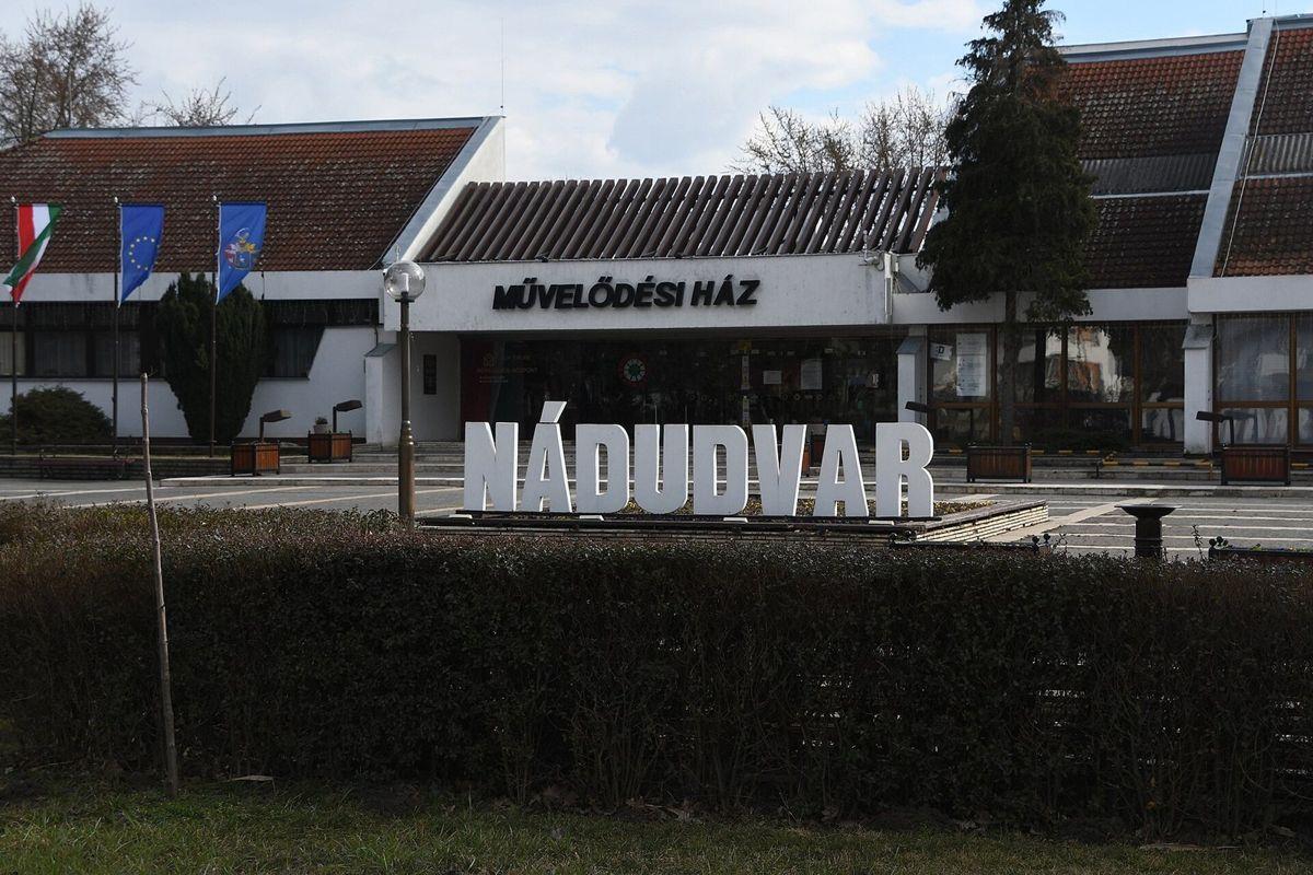 Nádudvar, művelődési ház